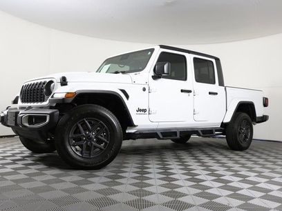 Used 2024 Jeep Gladiator Sport