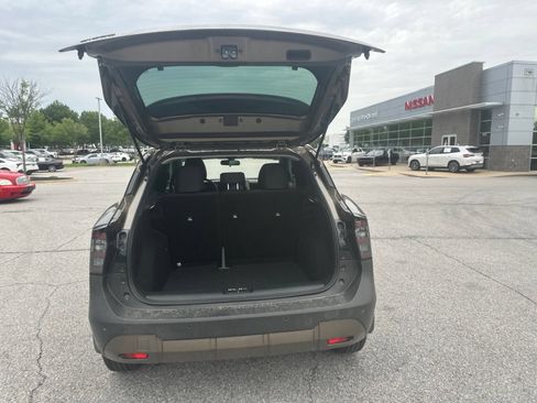 Used 2025 Nissan Kicks S FWD image 11