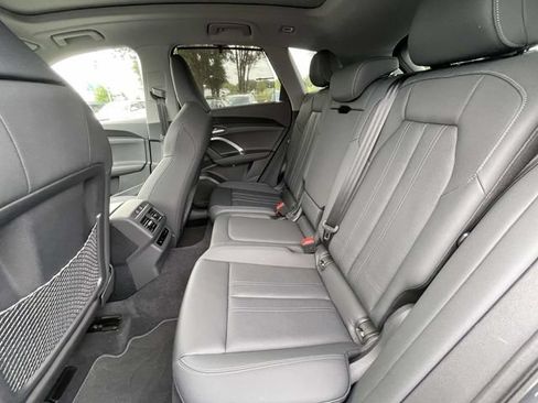 Used 2025 Audi Q5 Prestige AWD/4WD image 13