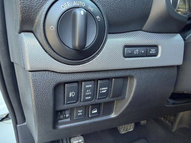 Used 2018 Nissan Titan PRO-4X AWD/4WD image 15