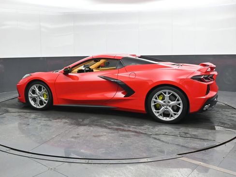 Used 2022 Chevrolet Corvette Stingray w/ Z51 Performance Package image 8