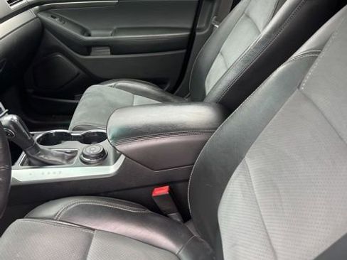 Used 2015 Ford Explorer XLT w/ Equipment Group 202B image 14