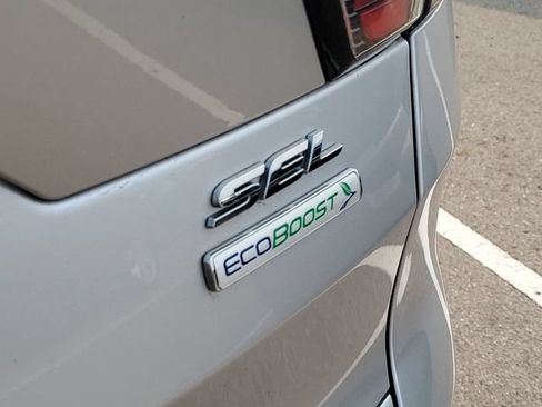 Used 2018 Ford Escape SEL FWD image 28