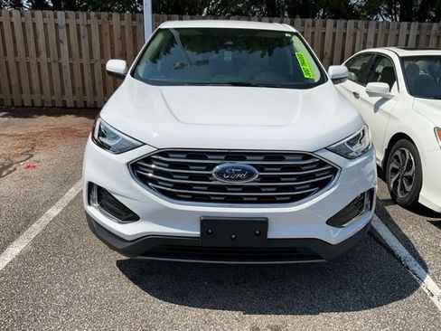 Used 2022 Ford Edge SEL w/ Convenience Package AWD/4WD image 2