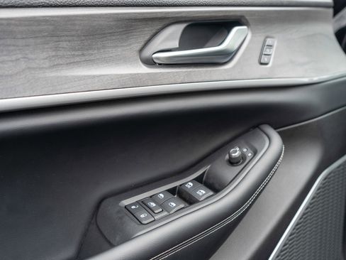 Used 2023 Jeep Grand Cherokee L Limited image 15