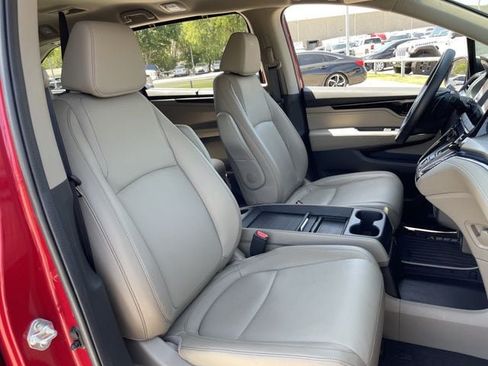 Certified 2024 Honda Odyssey Touring image 27