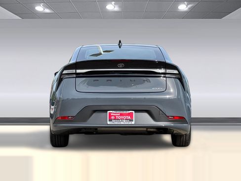 New 2026 Toyota Prius Plug-In Hybrid FWD image 9