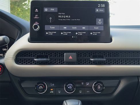 New 2026 Honda HR-V LX image 8