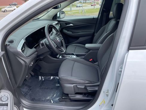 Used 2025 Buick Encore GX Preferred FWD image 9