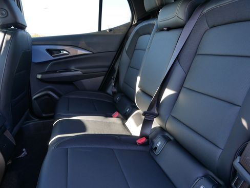 New 2026 Chevrolet Equinox EV LT image 5