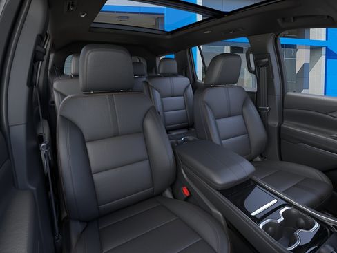 New 2026 Chevrolet Traverse High Country image 16
