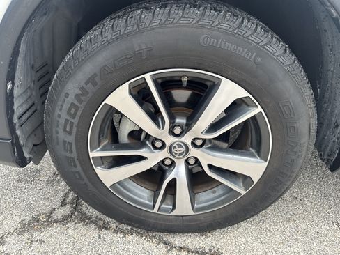 Used 2017 Toyota RAV4 XLE w/ Plus Extra Value Package FWD image 9