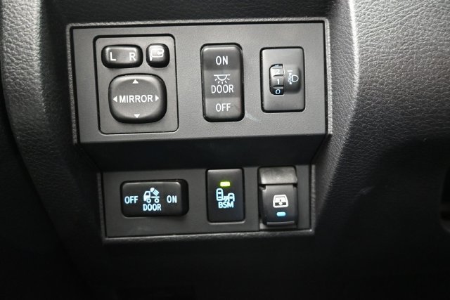 Used 2014 Toyota Tundra 1794 Edition AWD/4WD image 26