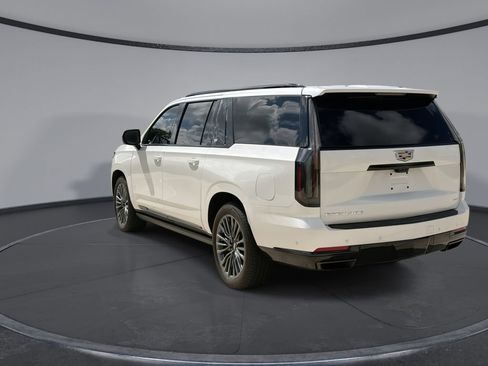 Used 2025 Cadillac Escalade ESV Sport Platinum AWD/4WD image 10
