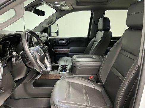 Used 2021 GMC Sierra 3500 Denali w/ Denali Ultimate Package AWD/4WD image 18