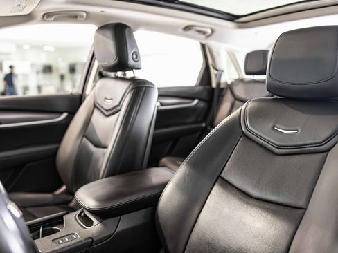 Used 2019 Cadillac XT5 Luxury image 18