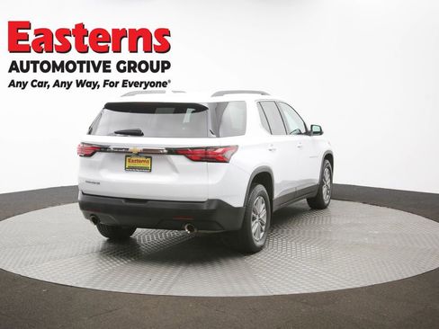 Used 2022 Chevrolet Traverse LT image 42