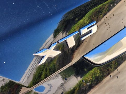 Used 2020 Cadillac XT5 Premium Luxury image 12