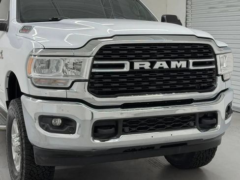 Used 2022 RAM 2500 Big Horn w/ Level A Equipment Group AWD/4WD image 43