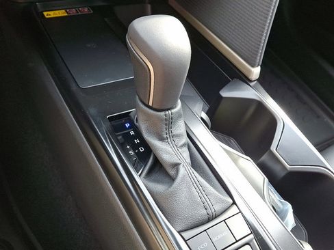 Used 2026 Toyota Camry SE image 13