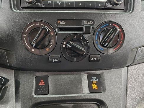 Used 2018 Chevrolet City Express LT FWD image 17