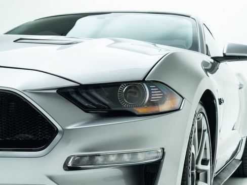 Used 2020 Ford Mustang GT Premium w/ Black Accent Package RWD image 11