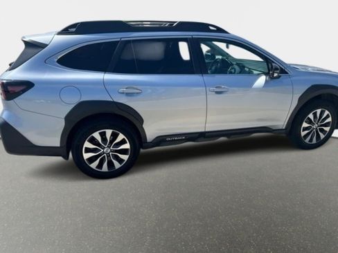 Used 2023 Subaru Outback Limited AWD/4WD image 4