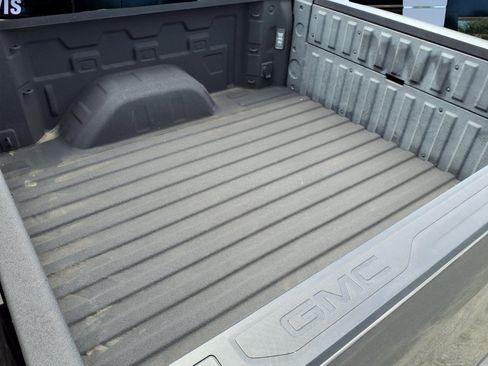 Used 2019 GMC Sierra 1500 SLT w/ SLT Premium Plus Package AWD/4WD image 19