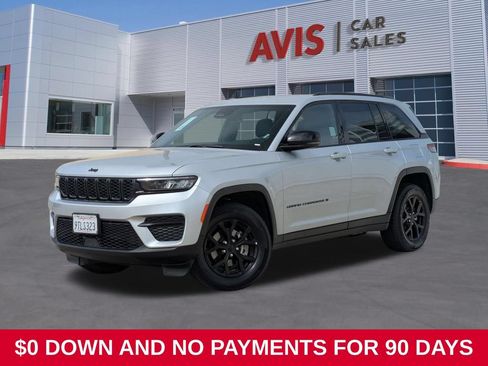 Used 2025 Jeep Grand Cherokee Altitude AWD/4WD image 1