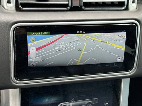Used 2019 Land Rover Range Rover Supercharged AWD/4WD image 23