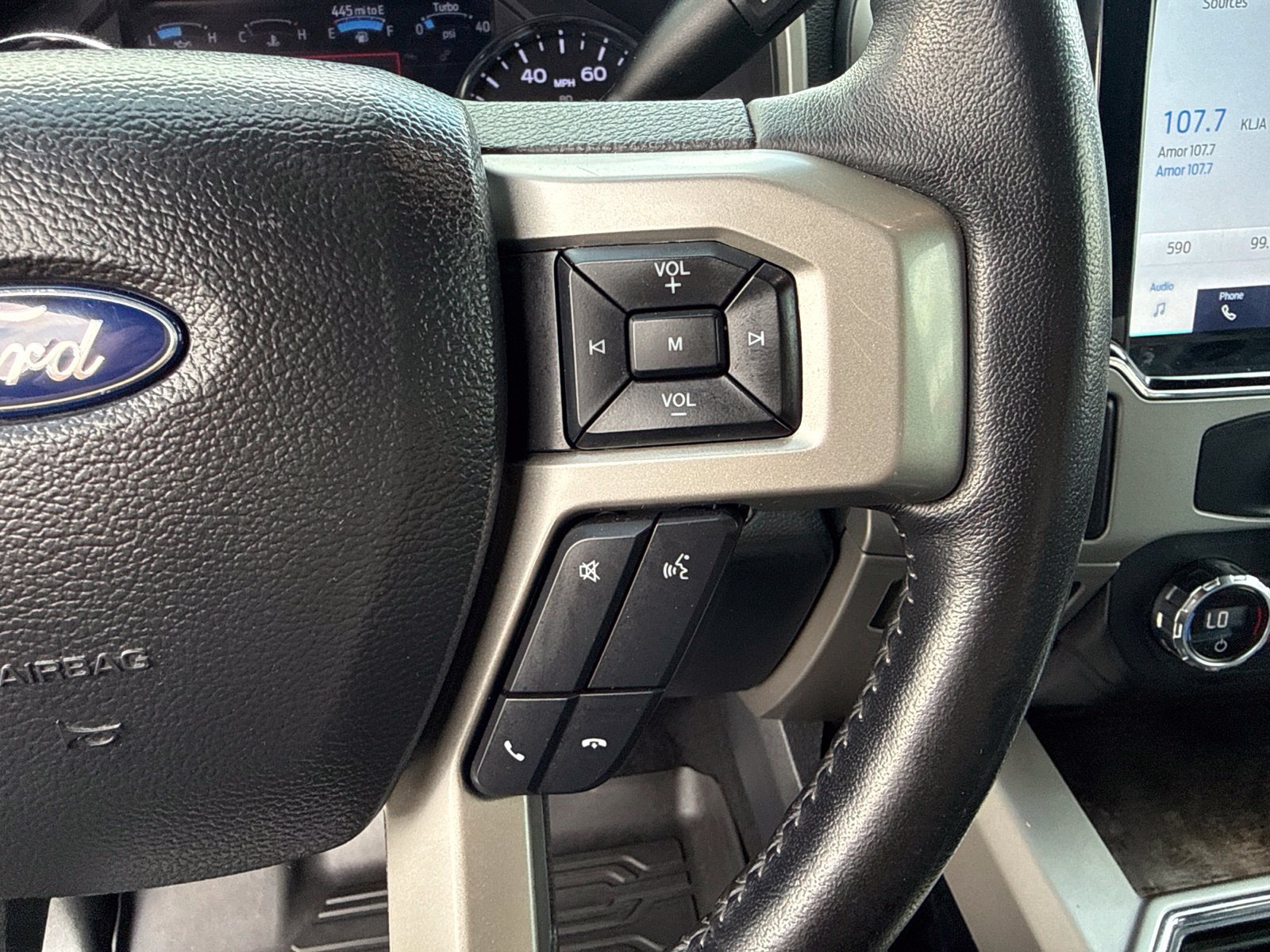 Used 2022 Ford F350 Lariat w/ Lariat Ultimate Package AWD/4WD image 13