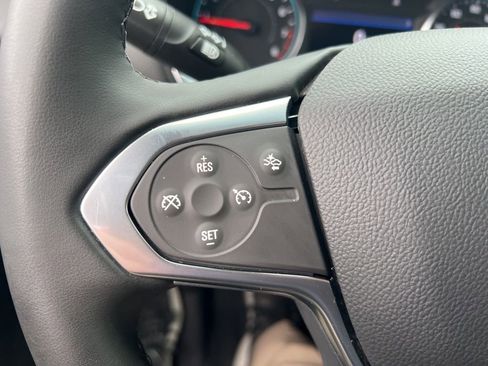 Used 2023 Chevrolet Traverse LT w/ Midnight/Sport Edition image 62