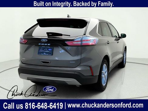 Used 2024 Ford Edge SEL AWD/4WD image 7