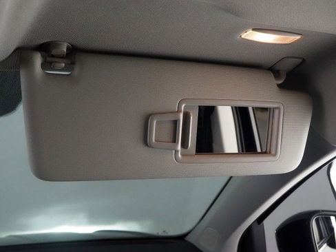 Used 2024 Volkswagen Taos SE image 60