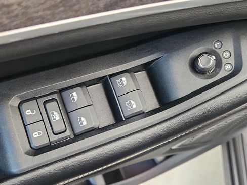 Used 2023 Jeep Grand Cherokee 4WD 4xe image 24