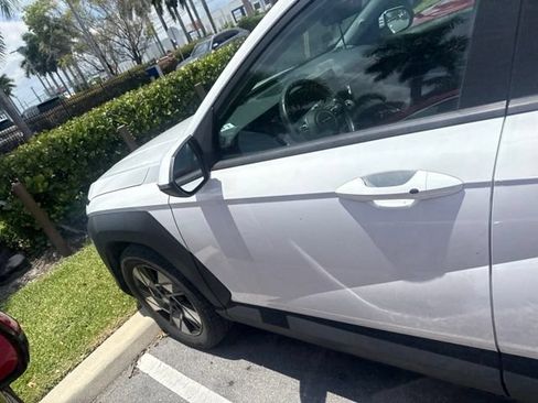 Used 2024 Hyundai Kona SEL FWD image 9