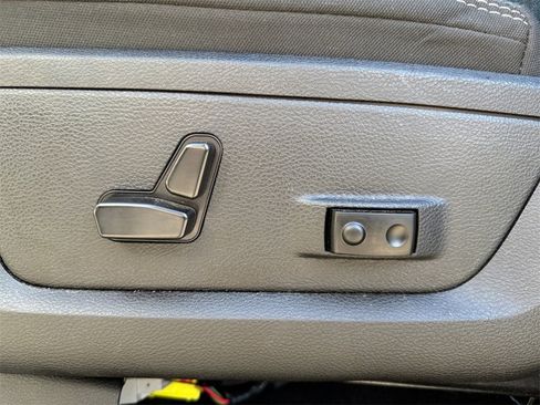 Used 2023 RAM 1500 Classic Warlock image 25