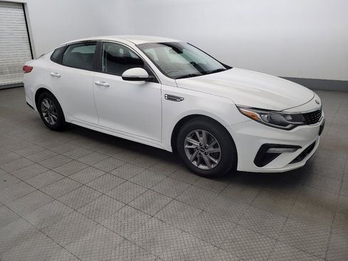 Used 2019 Kia Optima LX image 11
