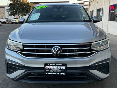 Used 2024 Volkswagen Tiguan SE image 11