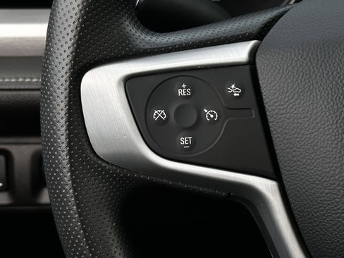 Used 2023 GMC Acadia SLE FWD image 19
