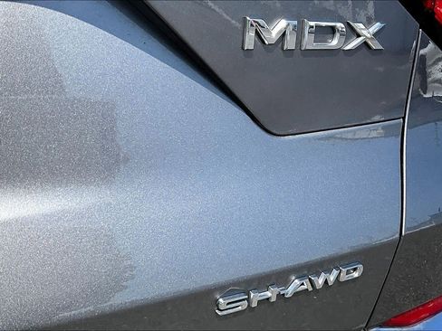 Used 2024 Acura MDX SH-AWD w/ Technology Package image 10