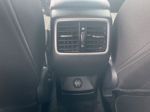 Used 2022 Kia Sportage LX image 14