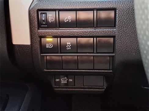 Used 2024 Toyota Tacoma TRD Off-Road image 21