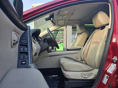 Used 2011 MAZDA CX-9 Grand Touring w/ Moonroof & Bose Audio Pkg FWD image 15