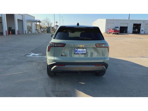 New 2026 Chevrolet Equinox LT w/ Convenience Package II image 7