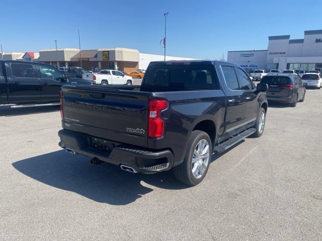 Used 2024 Chevrolet Silverado 1500 High Country w/ Technology Package AWD/4WD image 6
