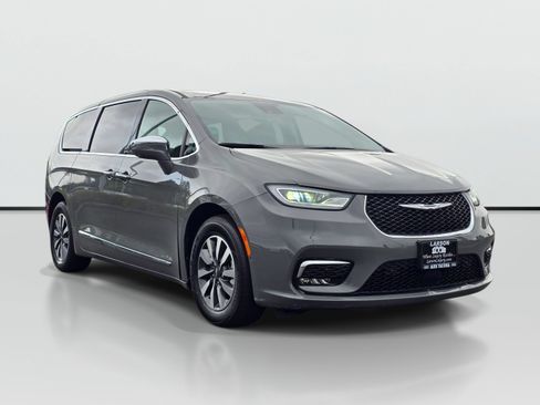 Used 2022 Chrysler Pacifica Limited FWD image 7