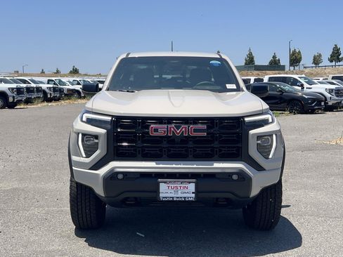 New 2026 GMC Canyon Elevation w/ Convenience Package AWD/4WD image 8