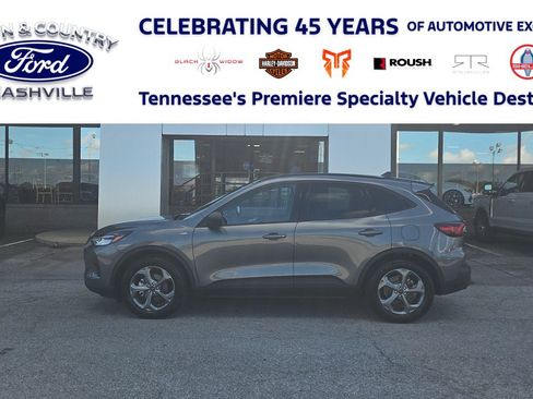Used 2025 Ford Escape ST-Line FWD image 1