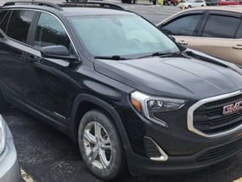 Used 2021 GMC Terrain SLE w/ Driver Convenience Package image 1